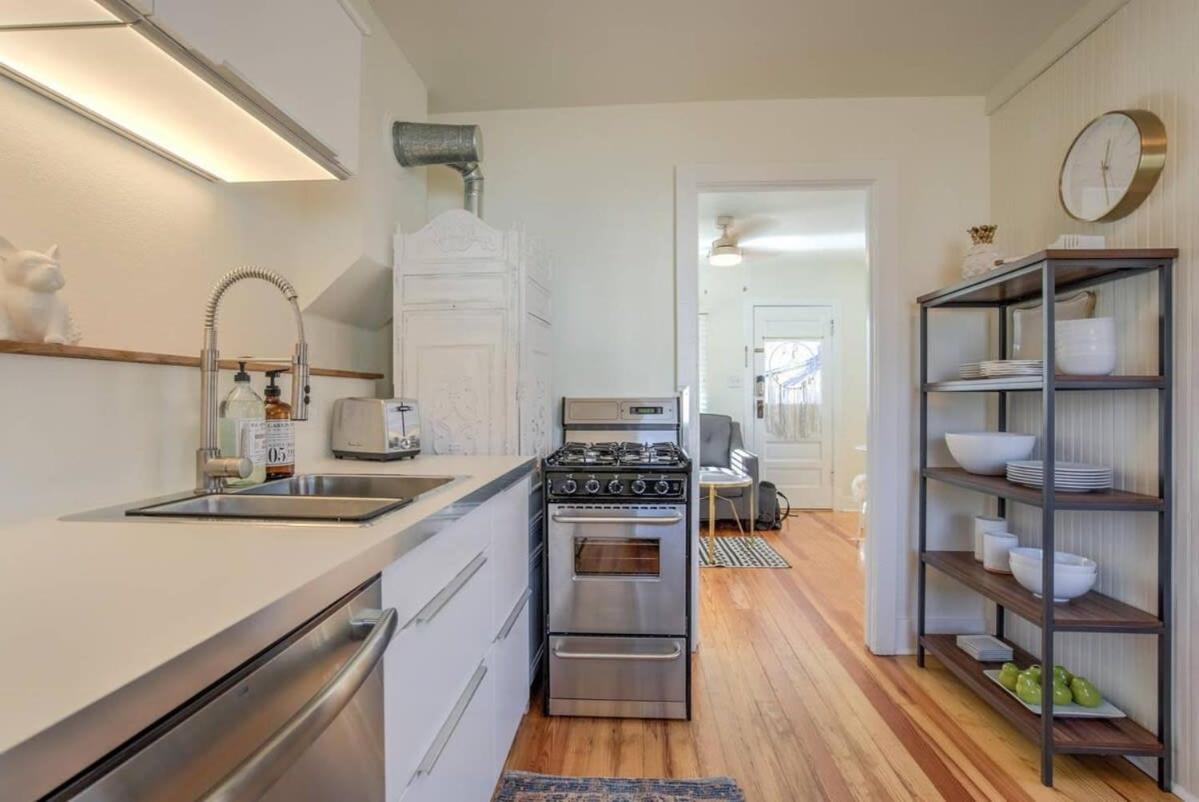 הוילה קולורדו ספרינגס Vintage Tiny House Cute 1Bdrm Big Appeal מראה חיצוני תמונה