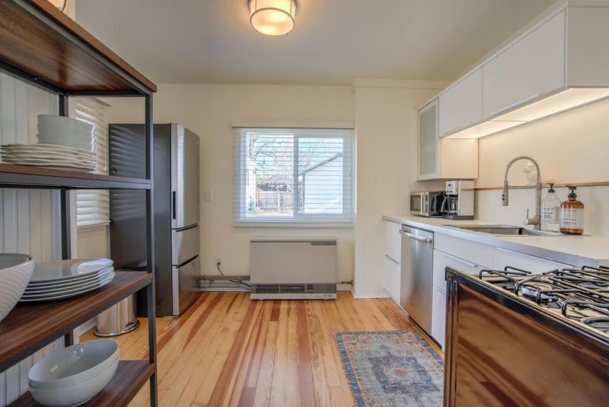 הוילה קולורדו ספרינגס Vintage Tiny House Cute 1Bdrm Big Appeal מראה חיצוני תמונה