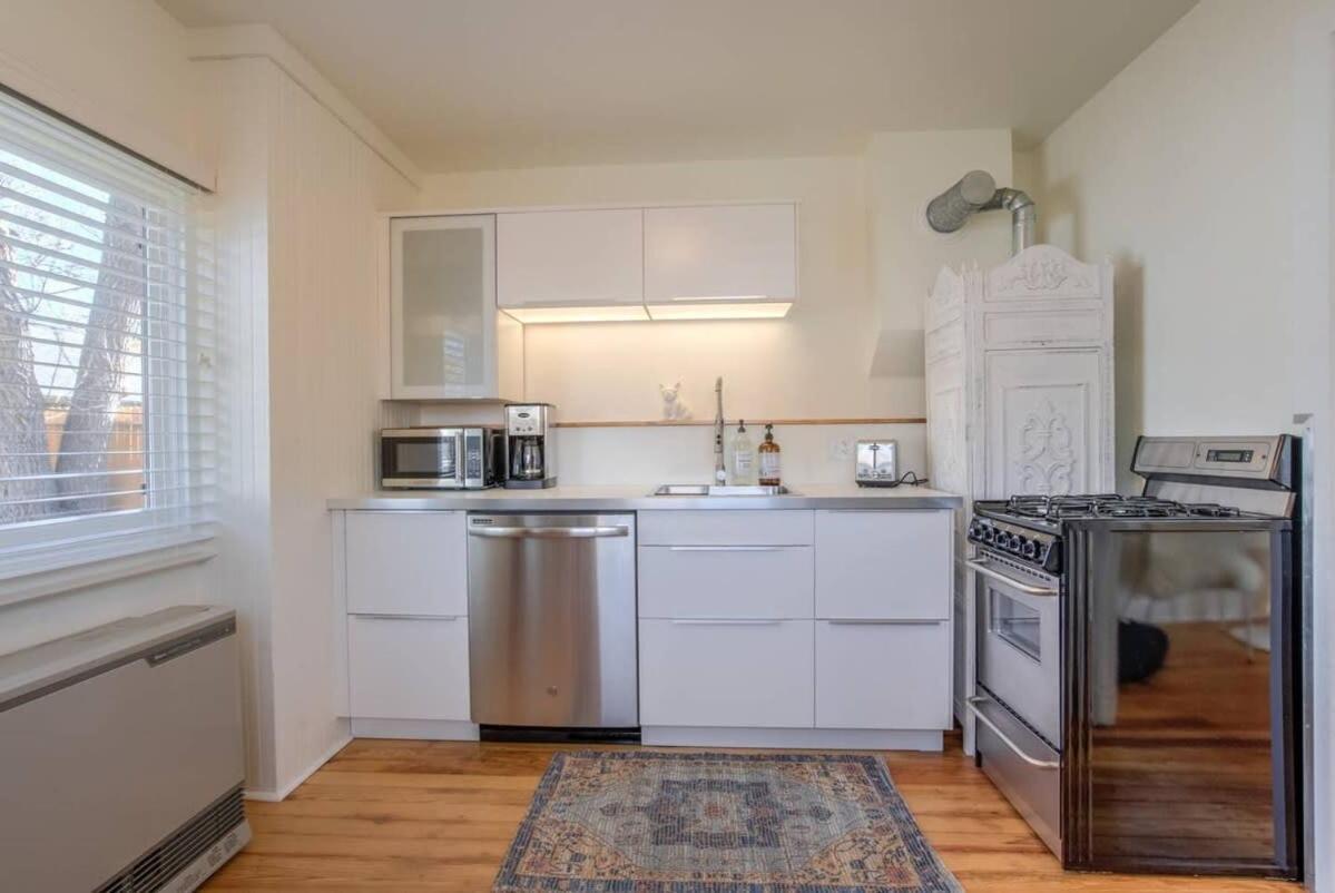 הוילה קולורדו ספרינגס Vintage Tiny House Cute 1Bdrm Big Appeal מראה חיצוני תמונה